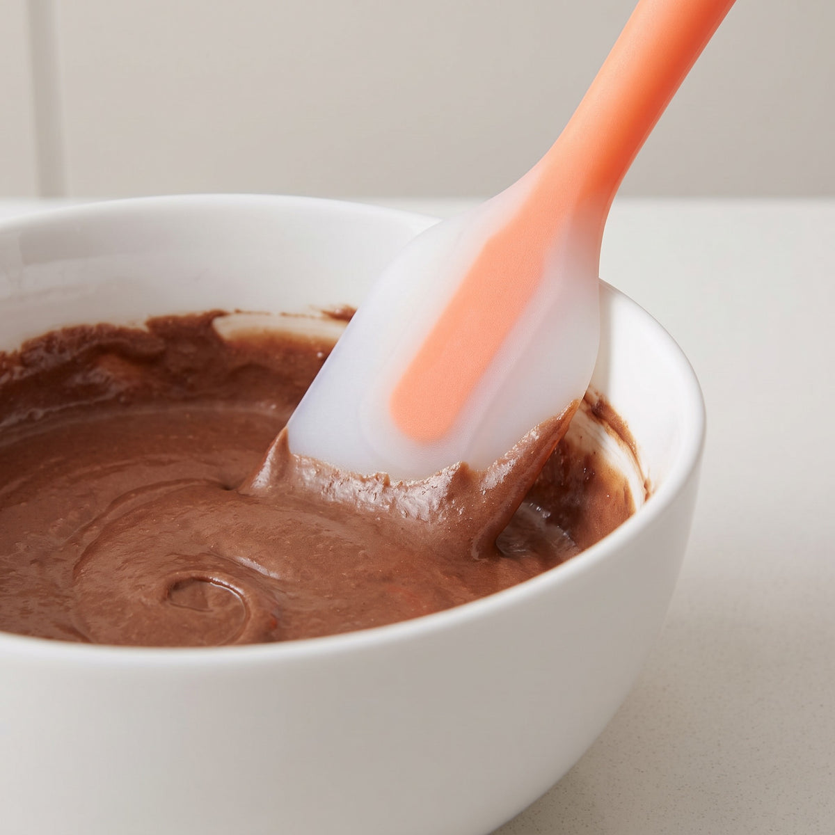 Flexible Silicone Spatula for Mixing and Folding - close-up of the flexible translucent silicone head