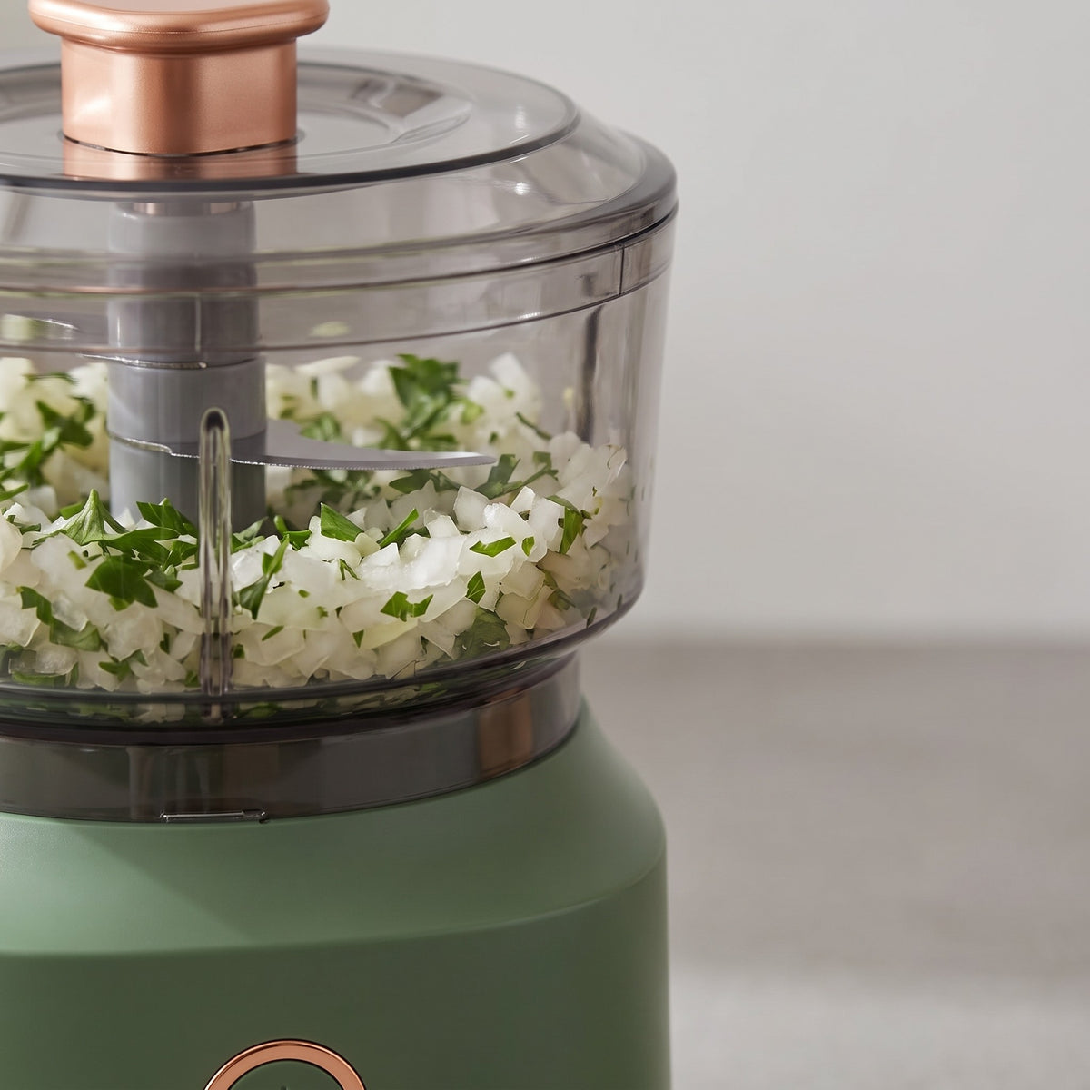 Rechargeable Electric Mini Chopper with 350 ml Bowl - close-up of the stainless steel blades in the clear bowl
